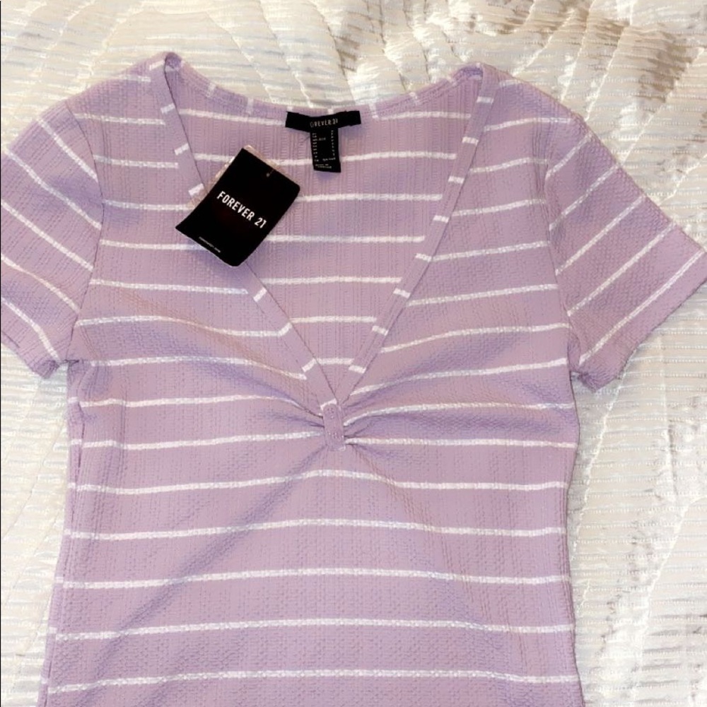 CUTE light purple striped v neck!